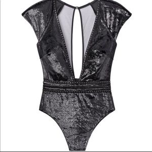 New Victoria’s Secret Shine Velvet Plunge Teddy